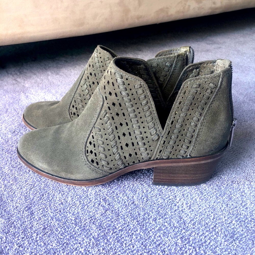 Vince Camuto bootie